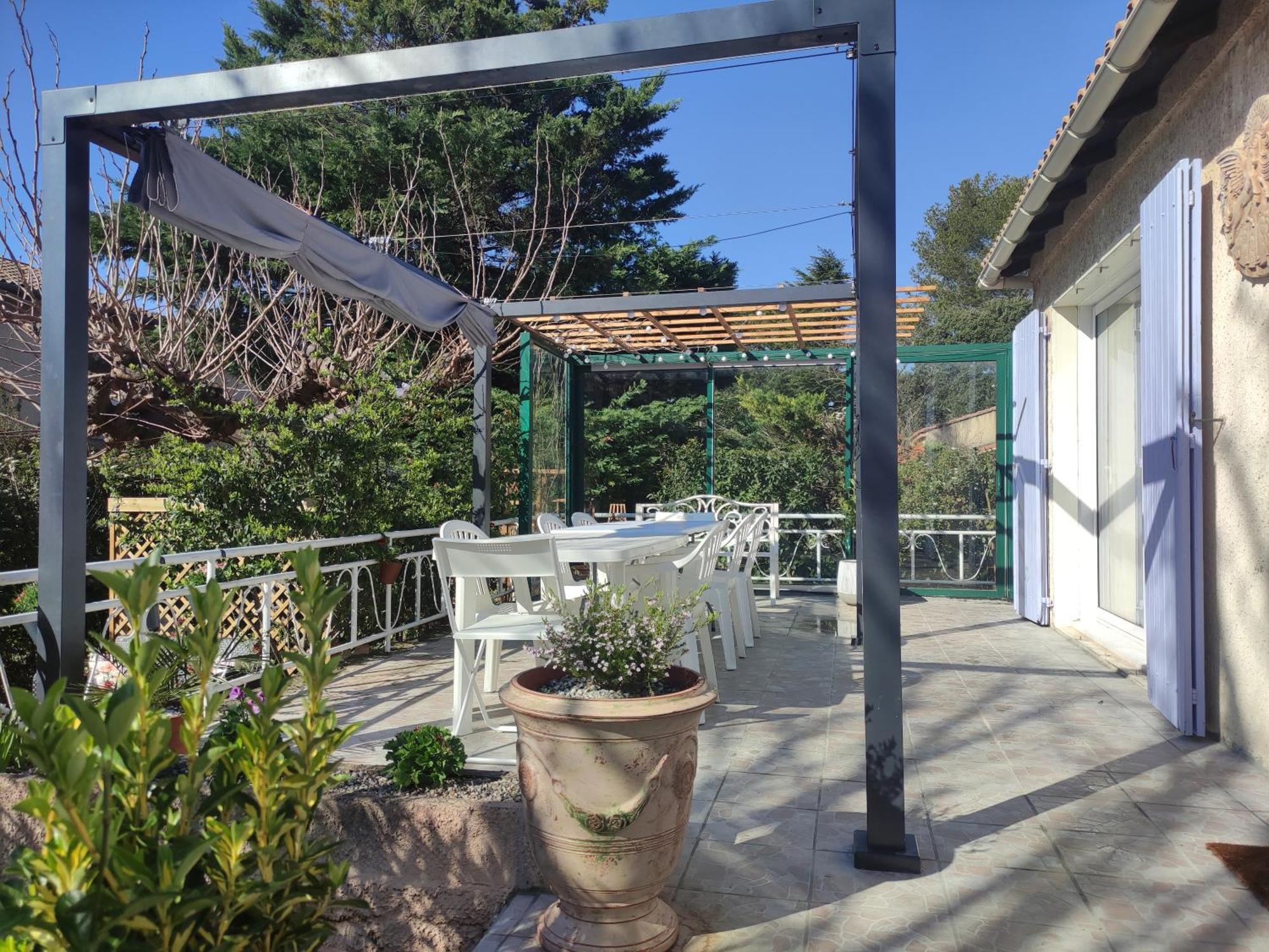 Le Jardin Des Rocailles - Villa 4 Chambres Climatisee Avec Piscine A Deux Pas D'Avignon Villeneuve-les-Avignon Exterior photo